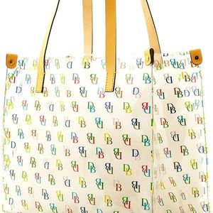Dooney Bourke Clear IT Medium
Shopper Bag Purse Tote